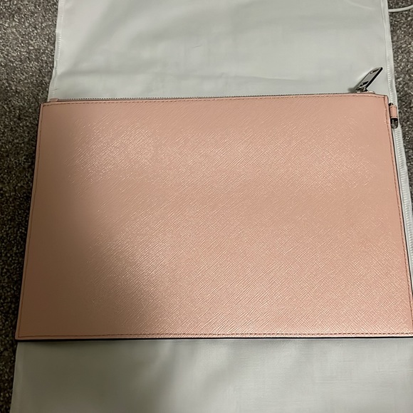 Givenchy large pouch - Picture 2 of 6